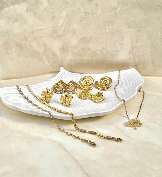 Pack 4 Aritos, 2 Pulseras, 1 Cadena- Acero enchapado en oro 18k