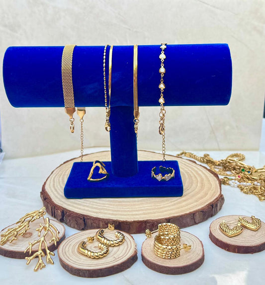 Pack 4 pulseras, 4 aros, 2 anillos - Acero enchapado en oro 18k